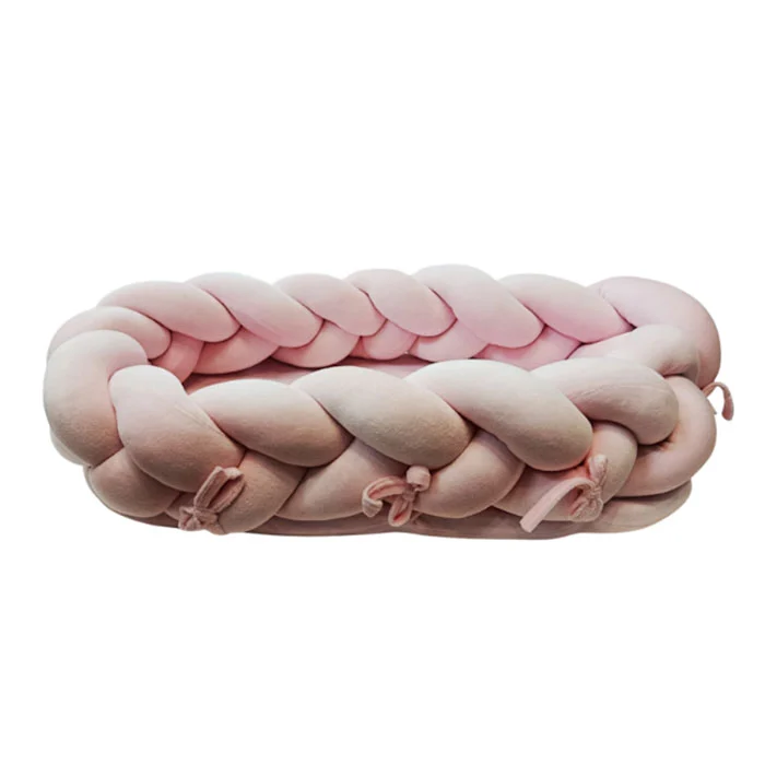 Gnezdo za bebe sa pletenicom roze1